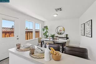 2452 Casa Ct, Oakland, CA 94605 - Photo 13