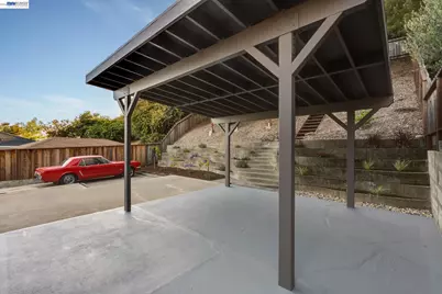 3085 Bantry Ave, Oakland, CA 94605 - Photo 29