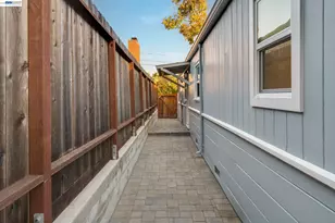 3085 Bantry Ave, Oakland, CA 94605 - Photo 27