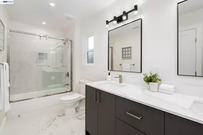 3085 Bantry Ave, Oakland, CA 94605 - Photo 21