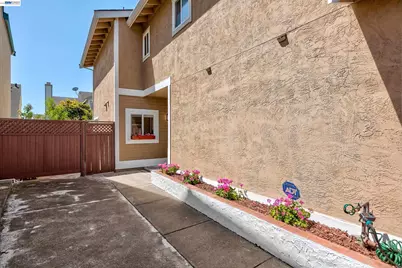 5440 Twilight Cmn, Fremont, CA 94555 - Photo 3