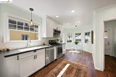 5801 Picardy, Oakland, CA 94605 - Photo 57