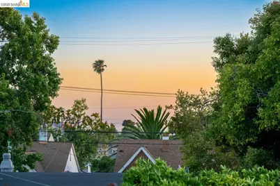 5801 Picardy, Oakland, CA 94605 - Photo 45