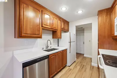 605 Center Ave, Martinez, CA 94553 - Photo 11