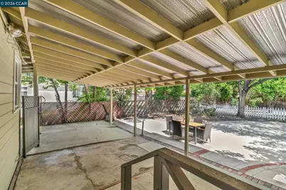 2072 Chalomar Rd, Concord, CA 94518 - Photo 27