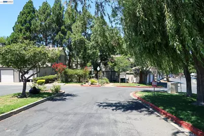 1041 Chadwick Cir, Bay Point, CA 94565 - Photo 35