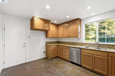 2215 Morningside Ct., Tracy, CA 95376 - Photo 15
