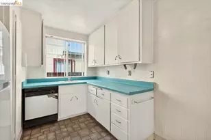 998 Jones St, Berkeley, CA 94710 - Photo 25
