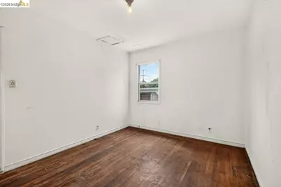 998 Jones Street, Berkeley, CA 94710 - Photo 17
