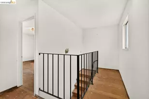 998 Jones St, Berkeley, CA 94710 - Photo 27