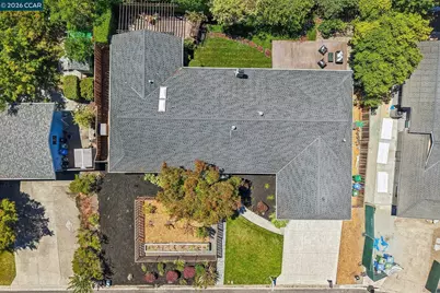 102 Brookfield Dr, Moraga, CA 94556 - Photo 33