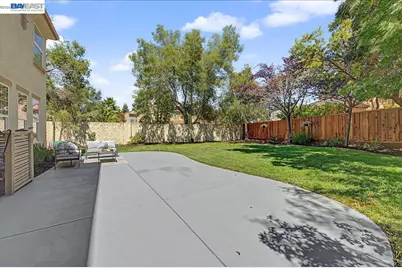 5099 Round Hill Dr, Dublin, CA 94568 - Photo 49