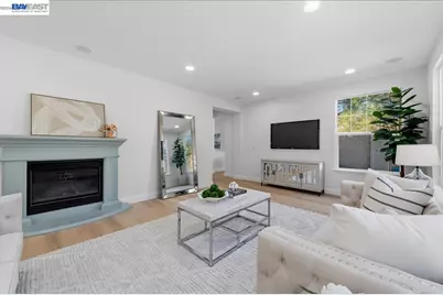 5099 Round Hill Dr, Dublin, CA 94568 - Photo 11
