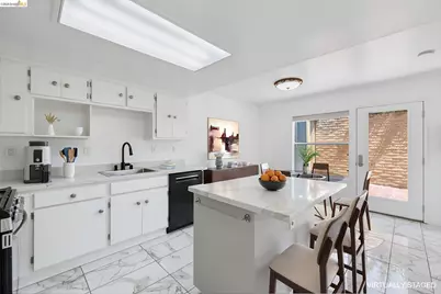 1021 Santa Ines Ct, Oakland, CA 94601 - Photo 7