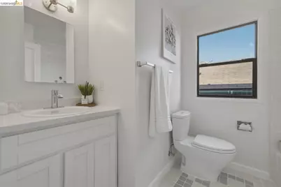 1242 Burnett St, Berkeley, CA 94702 - Photo 23