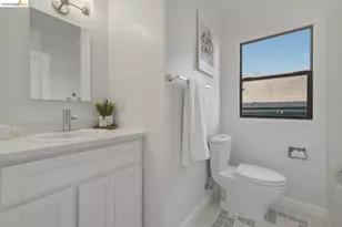 1242 Burnett St, Berkeley, CA 94702 - Photo 23