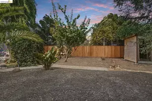 1242 Burnett St, Berkeley, CA 94702 - Photo 43