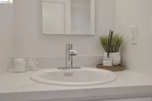 1242 Burnett St, Berkeley, CA 94702 - Photo 25