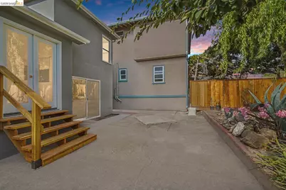 1242 Burnett St, Berkeley, CA 94702 - Photo 37