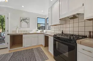 1242 Burnett St, Berkeley, CA 94702 - Photo 11
