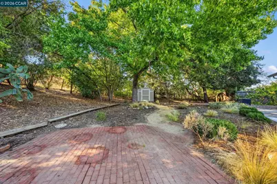37 Cornell Ct, Pleasant Hill, CA 94523 - Photo 33