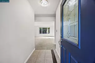 37 Cornell Ct, Pleasant Hill, CA 94523 - Photo 3