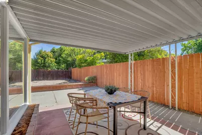 102 Dalma Drive, Mountain View, CA 94041 - Photo 43