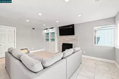 300 Helena Ct, Oakley, CA 94561 - Photo 17