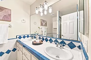 6001 Joaquin Murieta Ave, Newark, CA 94560 - Photo 21