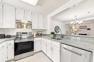 6001 Joaquin Murieta Ave, Newark, CA 94560 - Photo 9
