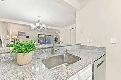 6001 Joaquin Murieta Ave #C, Newark, CA 94560 - Photo 11