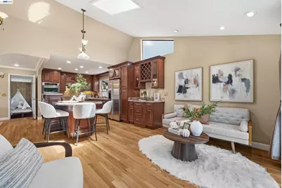11055 La Paloma Drive, Cupertino, CA 95014 - Photo 7