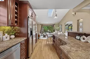 11055 La Paloma Dr, Cupertino, CA 95014 - Photo 11