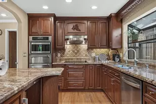 11055 La Paloma Dr, Cupertino, CA 95014 - Photo 15