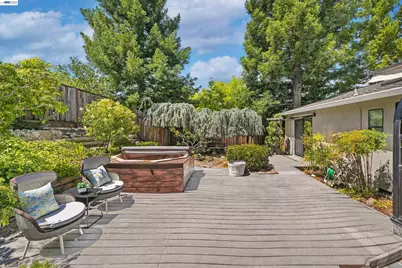 11055 La Paloma Drive, Cupertino, CA 95014 - Photo 31