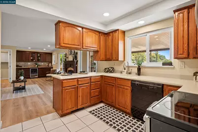2761 Stanton Heights Ct, Castro Valley, CA 94546 - Photo 11