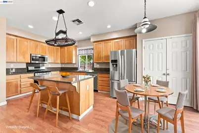 1647 Green Springs Ct, Tracy, CA 95377 - Photo 9