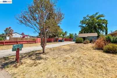 322 Poplar Ave, Manteca, CA 95336 - Photo 3