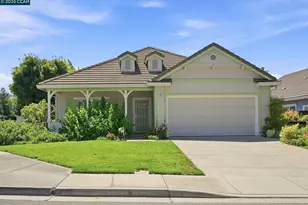 102 Gold Rush Ct, Clayton, CA 94517 - Photo 1