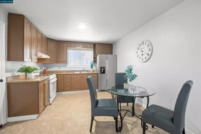 339 S 29th St, Richmond, CA 94804 - Photo 7