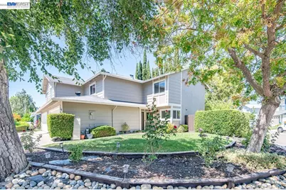 2105 Armstrong Dr, Pleasanton, CA 94588 - Photo 3