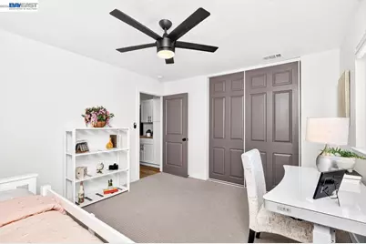 2105 Armstrong Dr, Pleasanton, CA 94588 - Photo 27