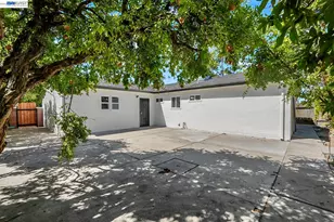 587 Somoa Ln, Lathrop, CA 95330 - Photo 37