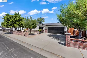 587 Somoa Ln, Lathrop, CA 95330 - Photo 3