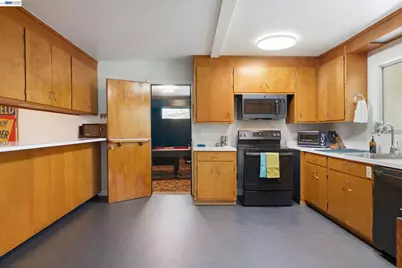 4142 Santa Rita Rd, El Sobrante, CA 94803 - Photo 11