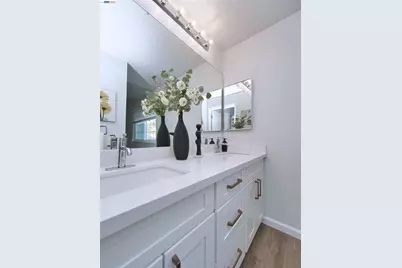 7445 Rolling Hills Cir, Dublin, CA 94568 - Photo 45