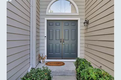7445 Rolling Hills Cir, Dublin, CA 94568 - Photo 5