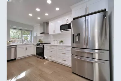 7445 Rolling Hills Cir, Dublin, CA 94568 - Photo 23