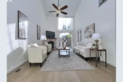 7445 Rolling Hills Cir, Dublin, CA 94568 - Photo 9