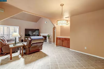 209 Cedar Rock Cir, Sacramento, CA 95823 - Photo 5